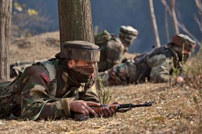 कश्मीरमा गोलाबारी :भारतले आफ्ना दुई सैनिकले ज्यान गुमाएको जानकारी दियो