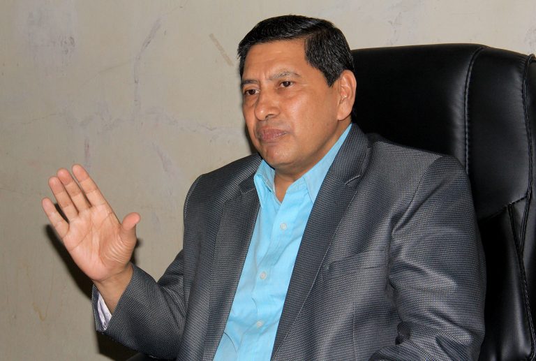 इजरायलमा रहेका नेपालीबारे गृहमन्त्रीको चासो
